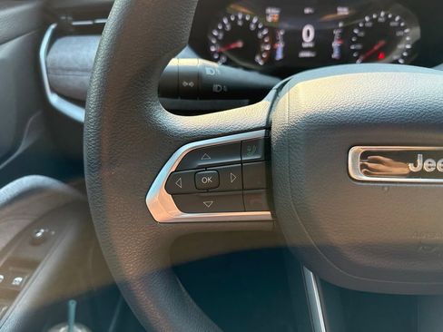 Used 2024 Jeep Compass Sport AWD/4WD image 16
