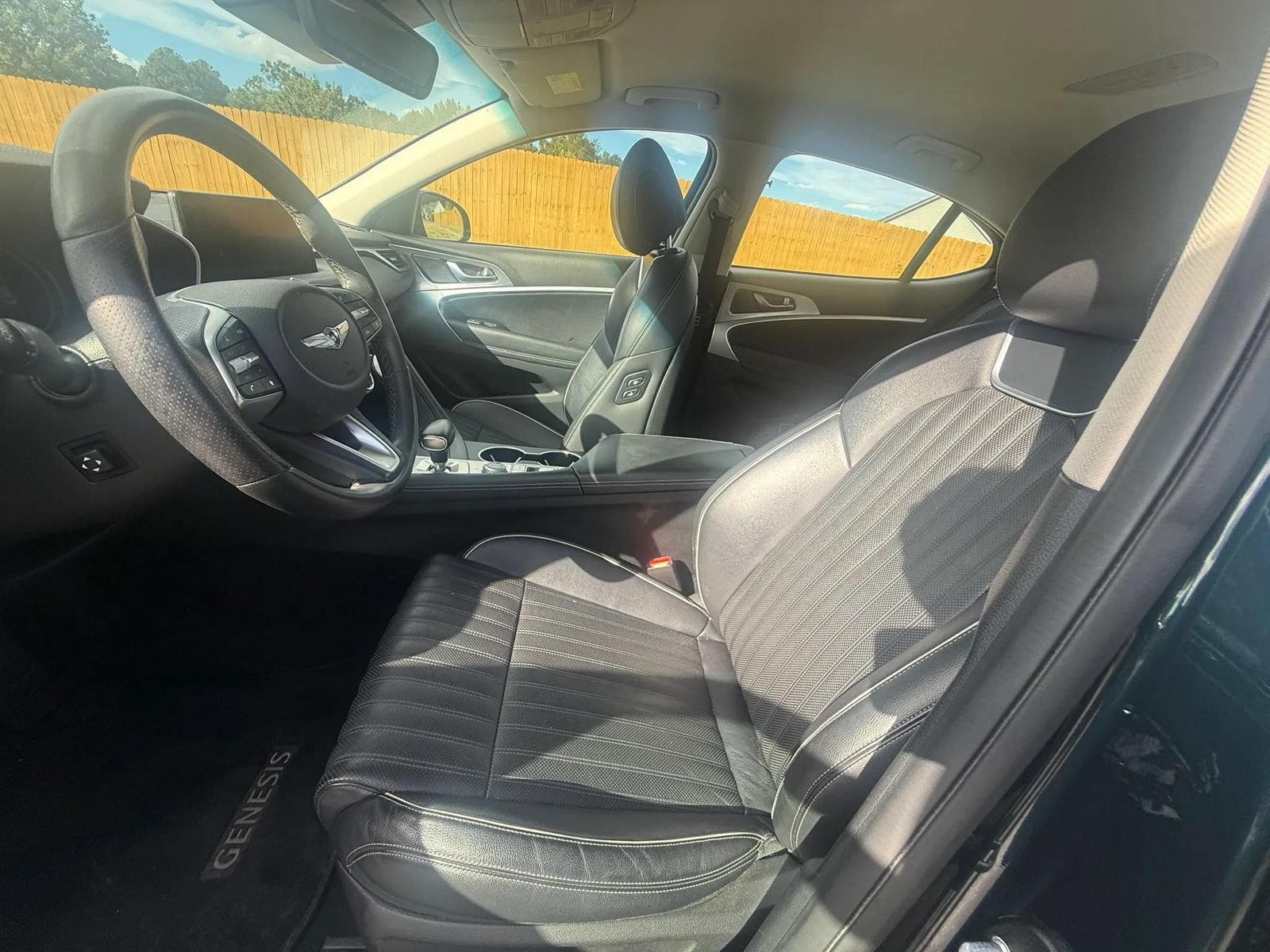 Used 2022 Genesis G70 3.3T RWD image 39
