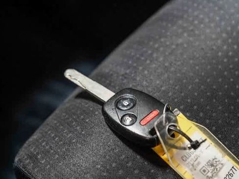 Used 2012 Honda CR-V EX image 29