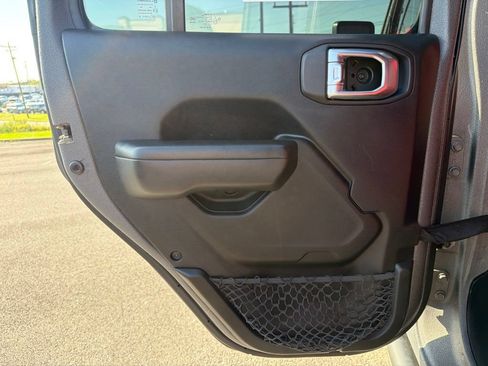 Used 2020 Jeep Wrangler Unlimited Sport S AWD/4WD image 16