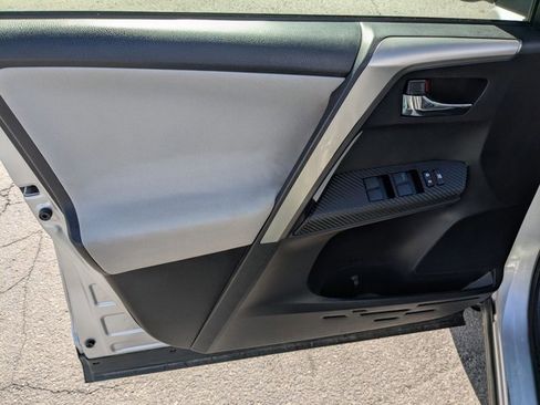 Used 2015 Toyota RAV4 XLE image 11