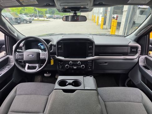 Used 2025 Ford F150 XLT w/ Equipment Group 301A Standard AWD/4WD image 18