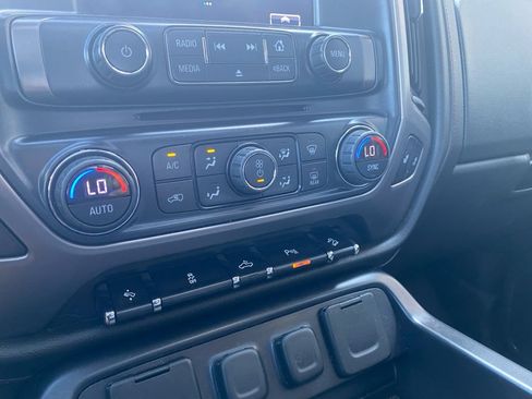 Used 2017 GMC Sierra 1500 SLT AWD/4WD image 16