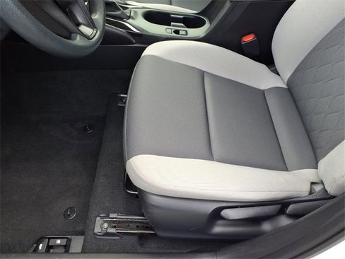 Used 2025 Toyota Corolla LE image 14