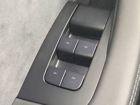 Used 2024 Tesla Model 3 Performance image 30