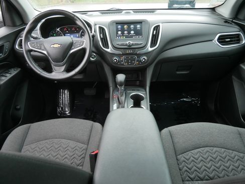 Used 2022 Chevrolet Equinox LT AWD/4WD image 10