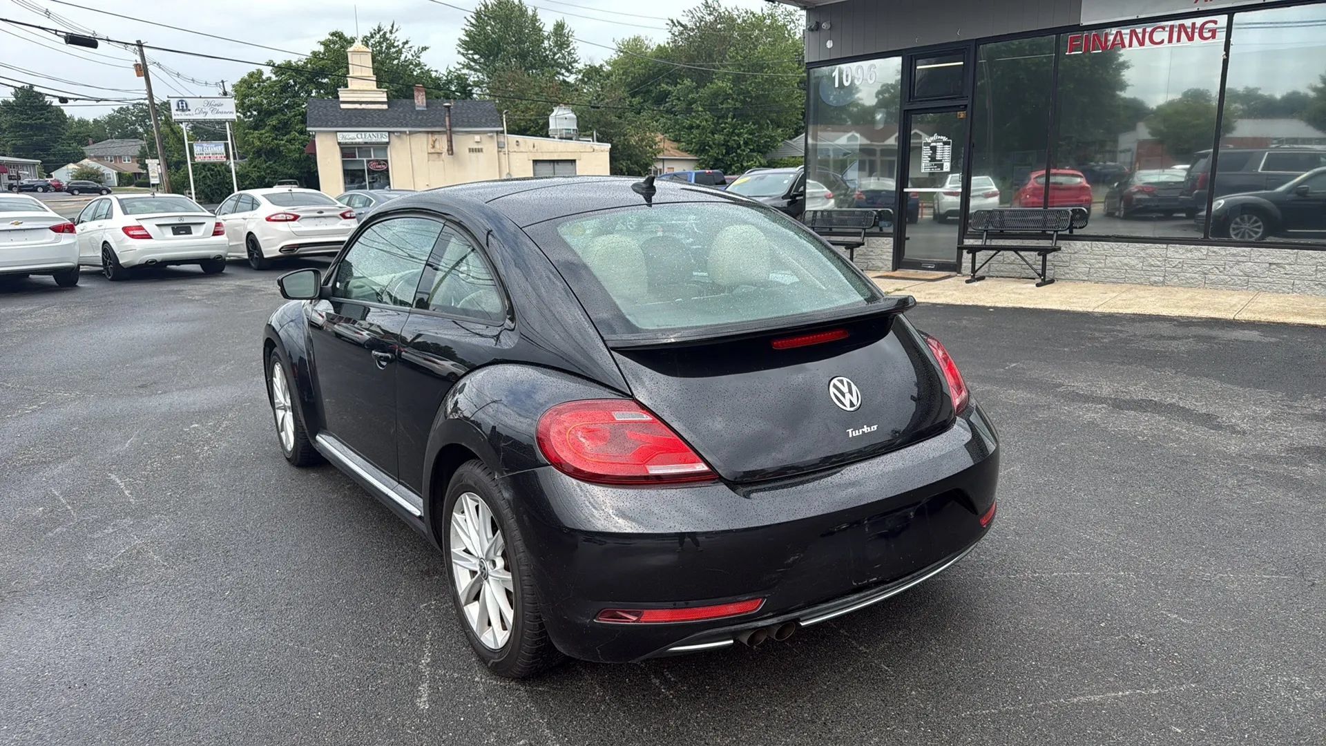 Used 2017 Volkswagen Beetle 1.8T SE FWD image 7