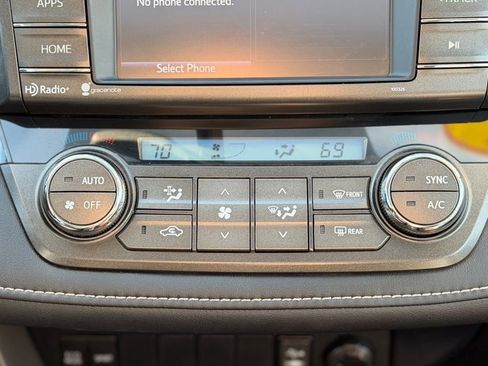 Used 2015 Toyota RAV4 XLE image 12