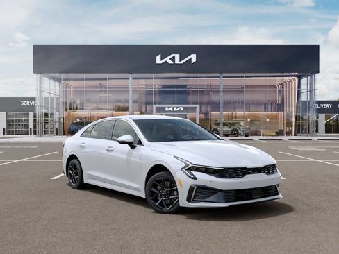 New 2026 Kia K5 LXS FWD image 8
