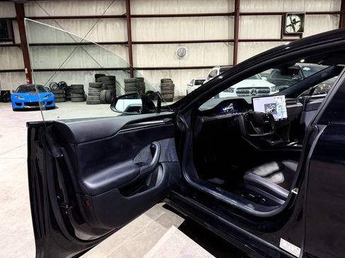 Used 2022 Tesla Model S Plaid AWD/4WD image 13
