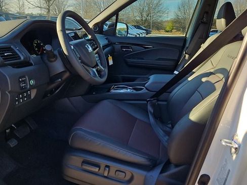 Used 2026 Honda Ridgeline Black Edition image 7