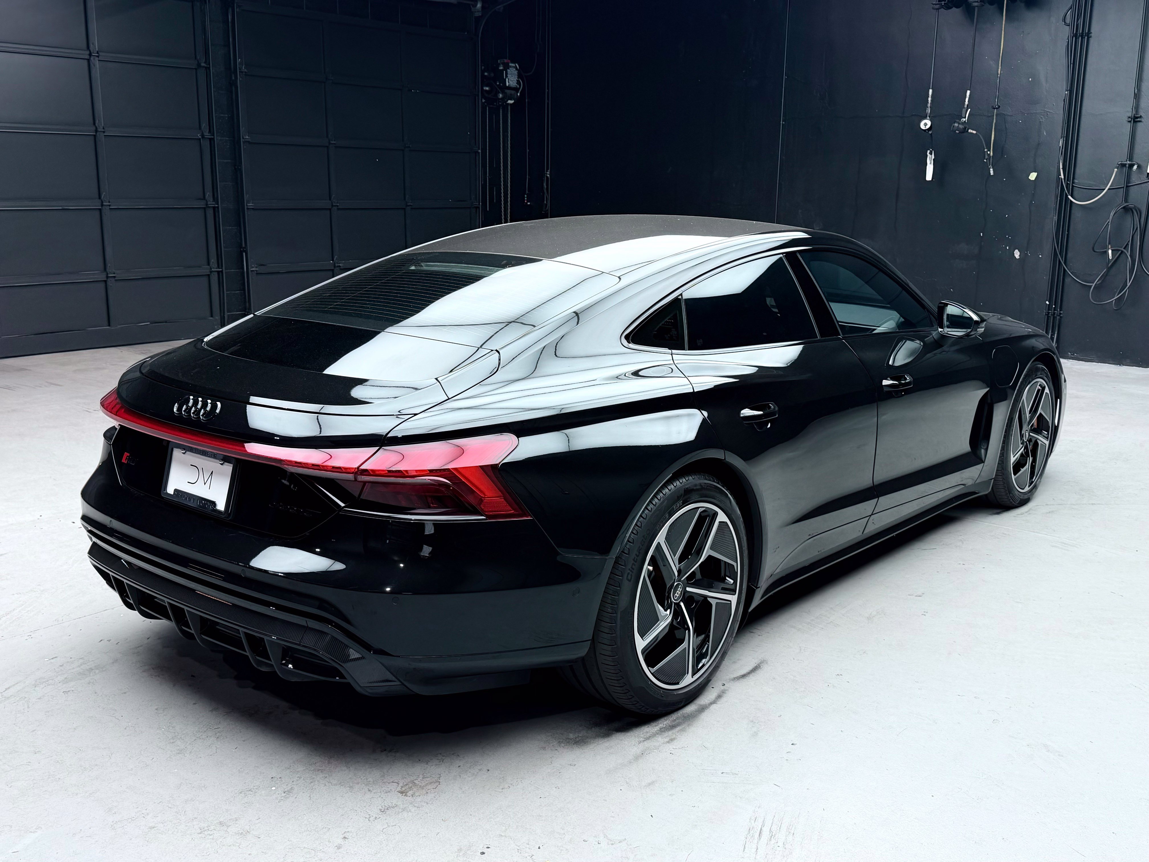Used 2023 Audi RS e-tron GT w/ Carbon Performance Package AWD/4WD image 7