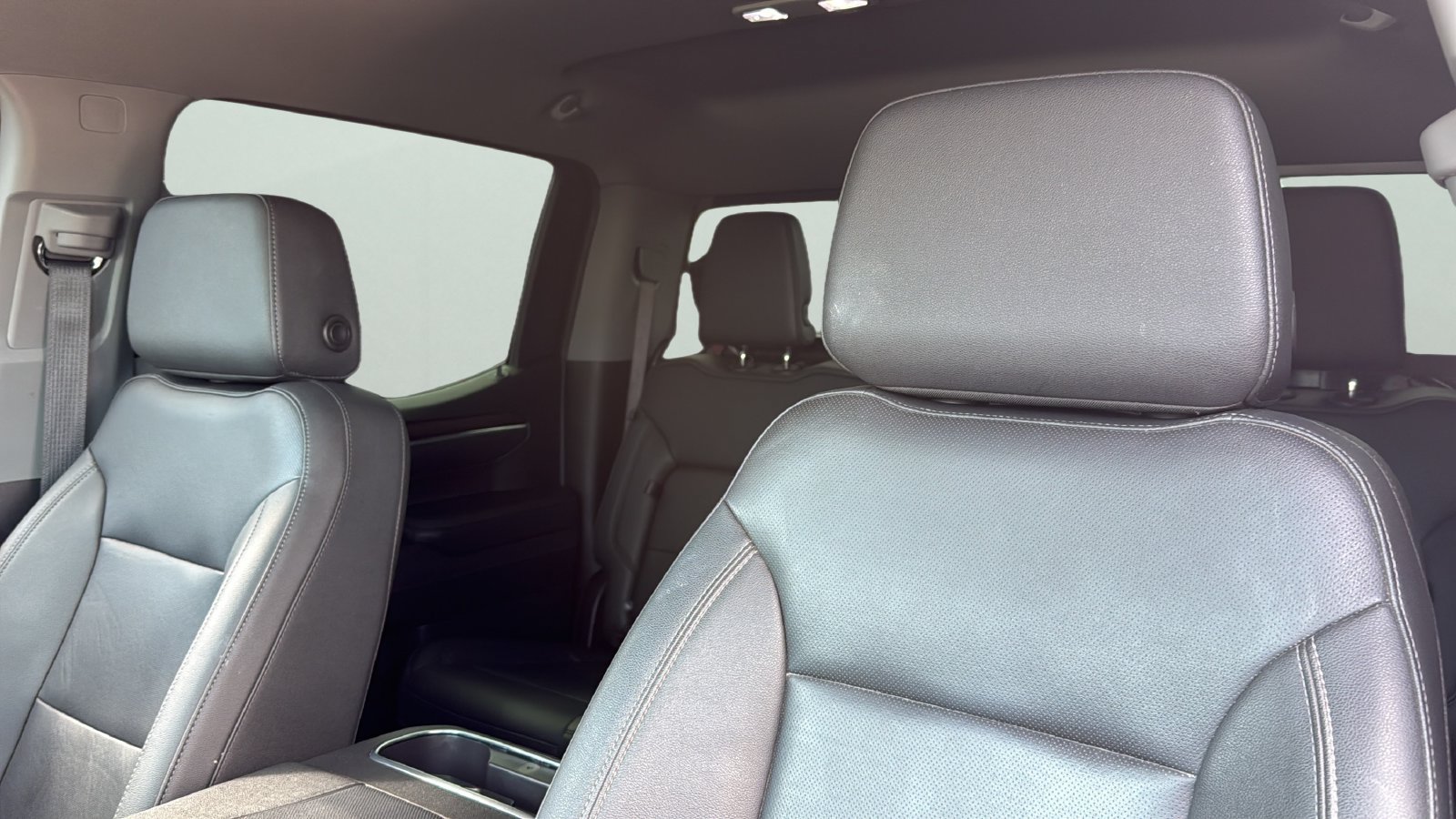 Used 2024 GMC Sierra 1500 SLT AWD/4WD image 6