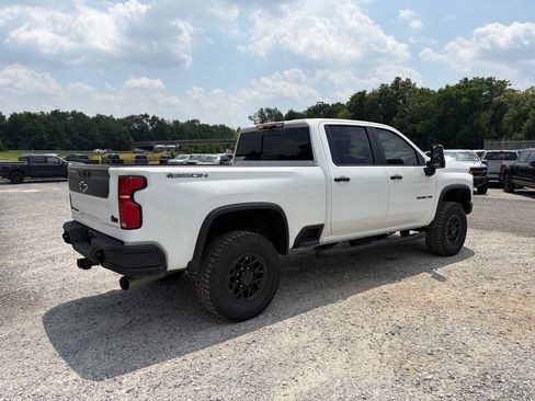 Used 2026 Chevrolet Silverado 2500 ZR2 w/ ZR2 Bison Edition AWD/4WD image 10