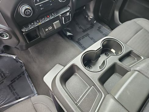 Used 2024 Chevrolet Silverado 1500 Custom image 23