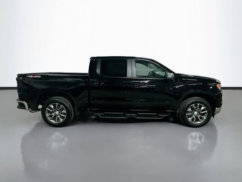 Used 2025 Chevrolet Silverado 1500 LT image 5