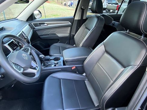 Used 2022 Volkswagen Atlas SEL image 11