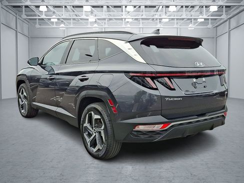 Used 2022 Hyundai Tucson SEL w/ Convenience + Premium Package image 4