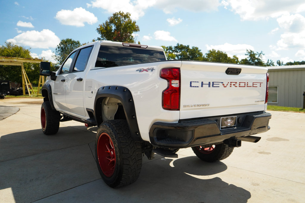 Used 2020 Chevrolet Silverado 2500 Custom w/ Custom Value Package AWD/4WD image 4