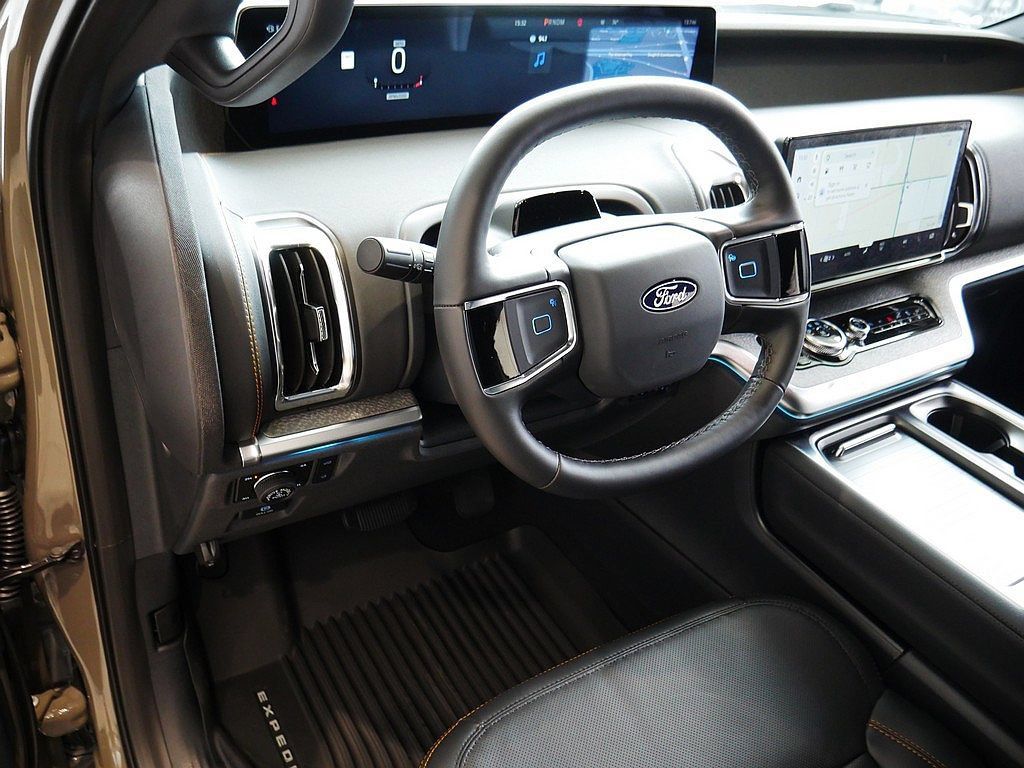 New 2027 Ford Expedition Tremor w/ Driver's Package AWD/4WD image 9