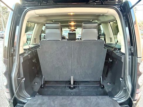 Used 2016 Land Rover LR4 HSE image 18