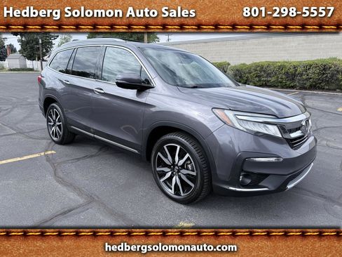 Used 2020 Honda Pilot Touring image 1
