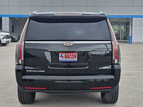 Used 2020 Cadillac Escalade Luxury image 5