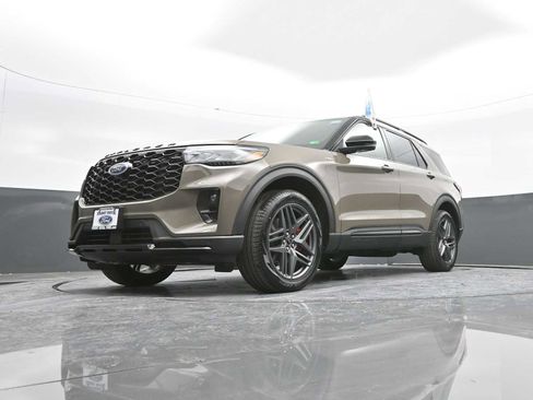New 2026 Ford Explorer ST-Line w/ ST-Line Street Pack image 62
