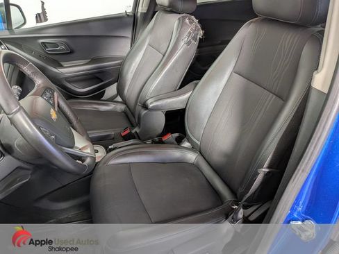 Used 2016 Chevrolet Trax LT w/ LT Convenience Package AWD/4WD image 13