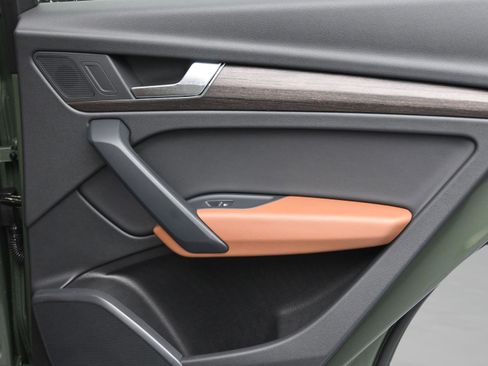 Used 2025 Audi Q5 2.0T Premium image 34