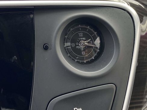 Used 2020 Buick Envision Essence w/ Experience Buick Package image 20