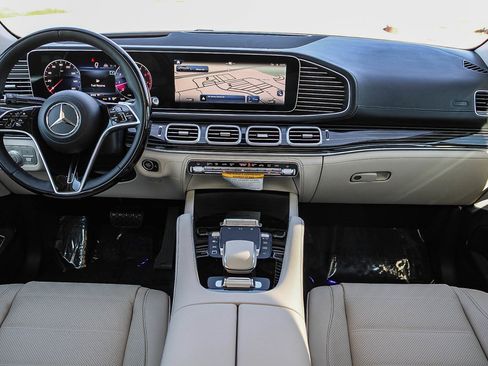 New 2026 Mercedes-Benz GLE 450 4MATIC Coupe image 12