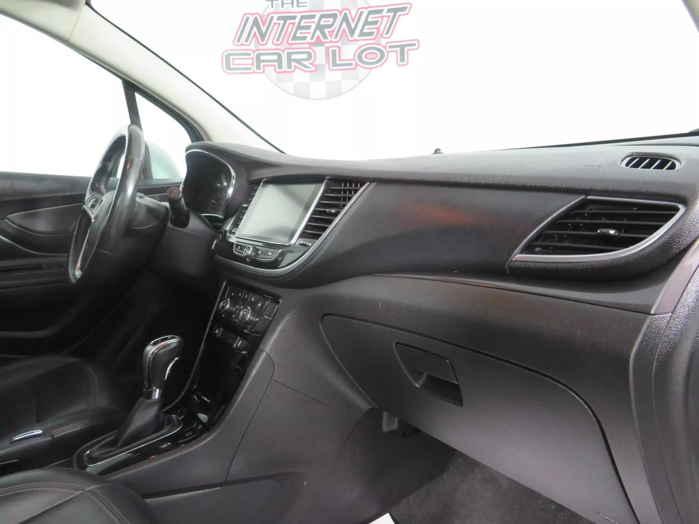 Used 2020 Buick Encore Essence AWD/4WD image 12