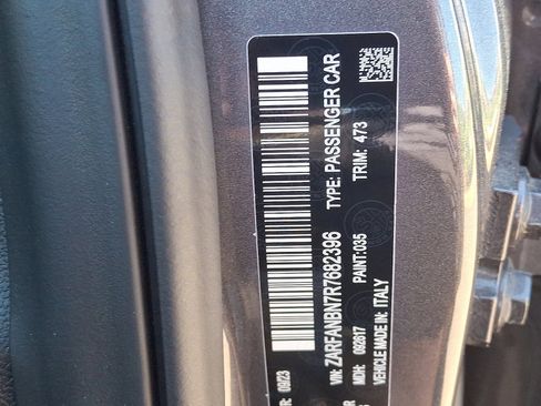 Used 2024 Alfa Romeo Giulia Veloce image 15