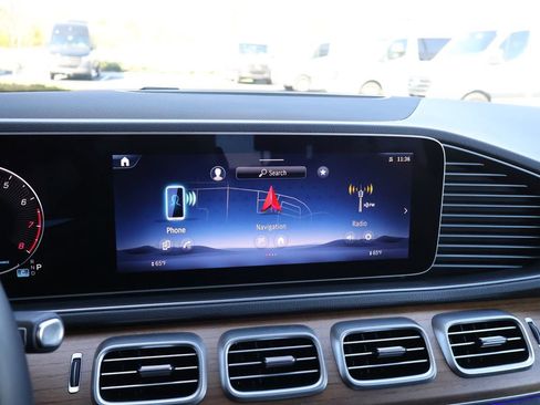 Certified 2025 Mercedes-Benz GLE 350 4MATIC image 24