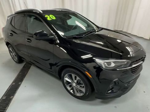 Used 2020 Buick Encore GX Essence w/ Advanced Technology Package image 2