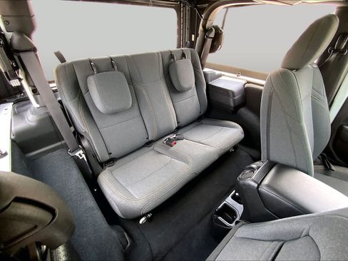 Used 2024 Jeep Wrangler Sport AWD/4WD image 19