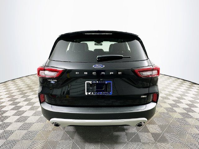 Used 2025 Ford Escape SE w/ PHEV Premium Package FWD image 4