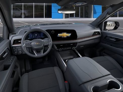 New 2026 Chevrolet Suburban LS w/ LS Custom Edition AWD/4WD image 15