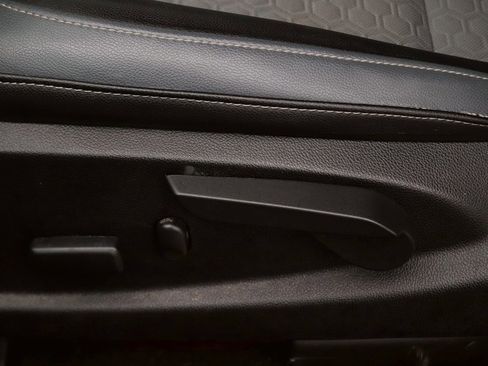 Used 2018 Chevrolet Colorado Z71 image 16