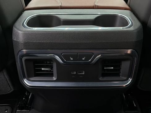 Used 2026 GMC Sierra 3500 Denali Ultimate AWD/4WD image 39