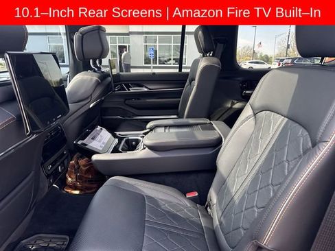 Used 2024 Jeep Grand Wagoneer Series III w/ Rear Seat Video Group 1 AWD/4WD image 25