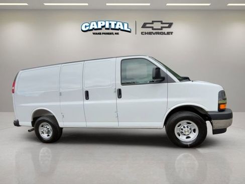 New 2025 Chevrolet Express 2500 Work Van w/ Driver Convenience Package image 6