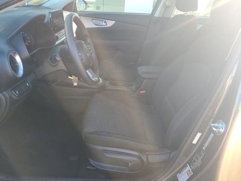 Used 2023 Kia Forte LXS image 16