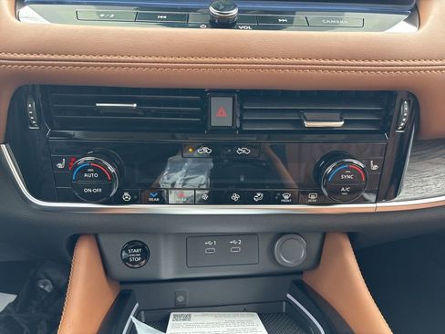 New 2026 Nissan Rogue Platinum w/ Platinum Premium Package image 13