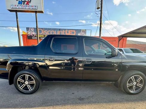 Used 2014 Honda Ridgeline Sport image 2