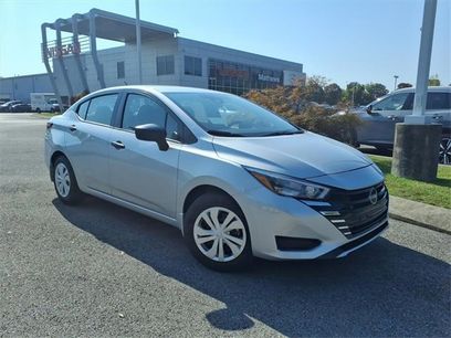 New 2025 Nissan Versa S w/ Trunk Package