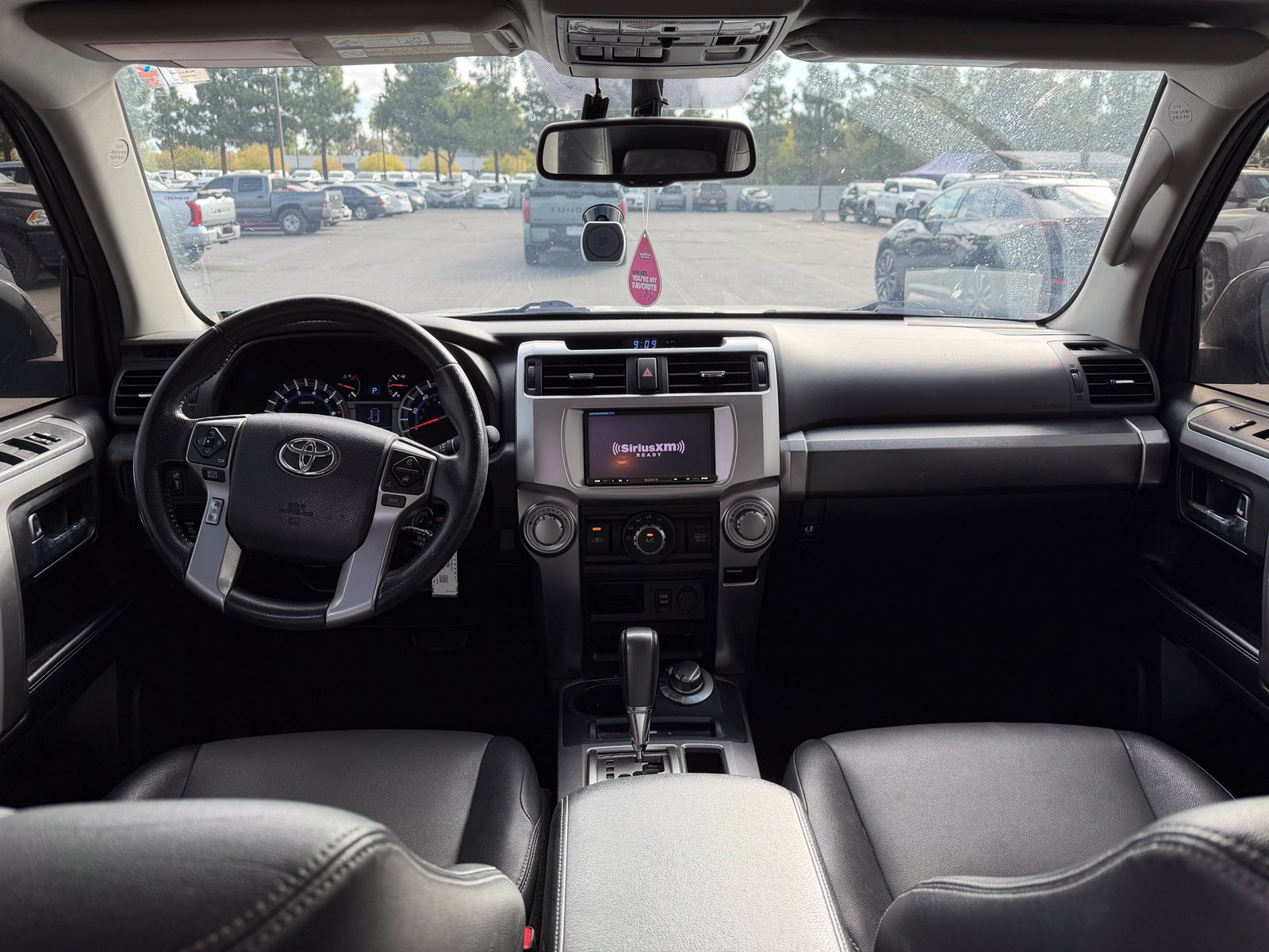 Used 2016 Toyota 4Runner SR5 Premium AWD/4WD image 4