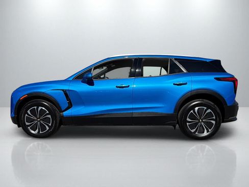 Used 2024 Chevrolet Blazer EV LT AWD/4WD image 2