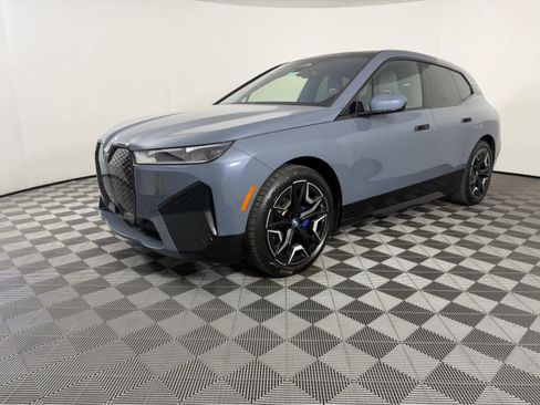 Certified 2023 BMW iX xDrive50 w/ Premium Package image 7